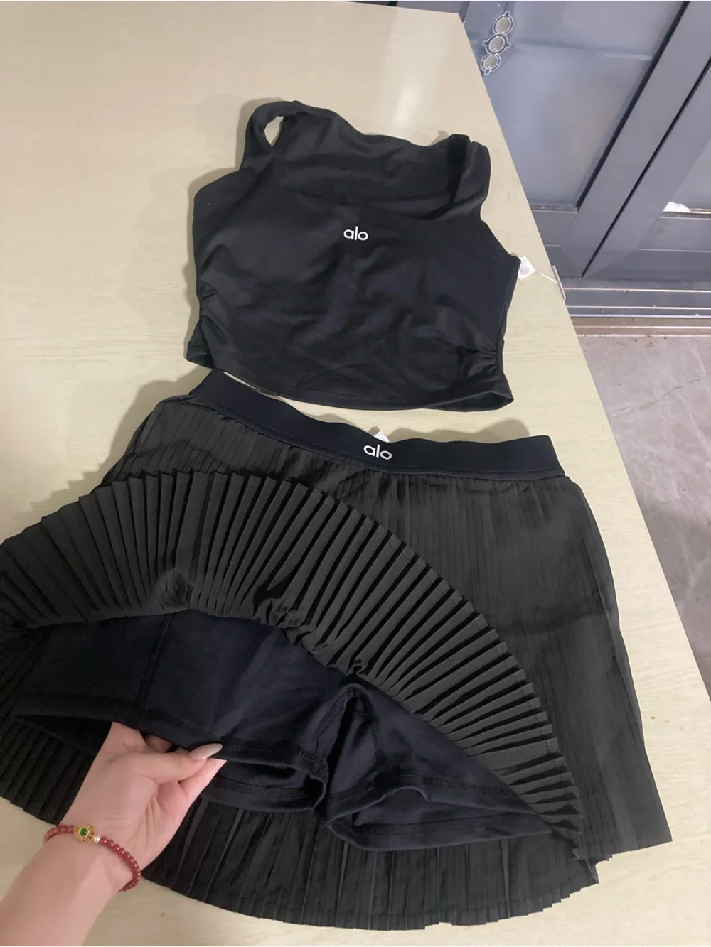 ALO Yoga Black Pleated Midi Skirt